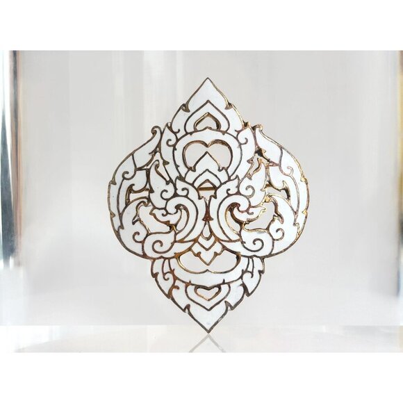 Siam Made Cloissone Gold Toned White Enamel Ornate Vintage Cutout Brooch Lapel - Picture 3 of 9